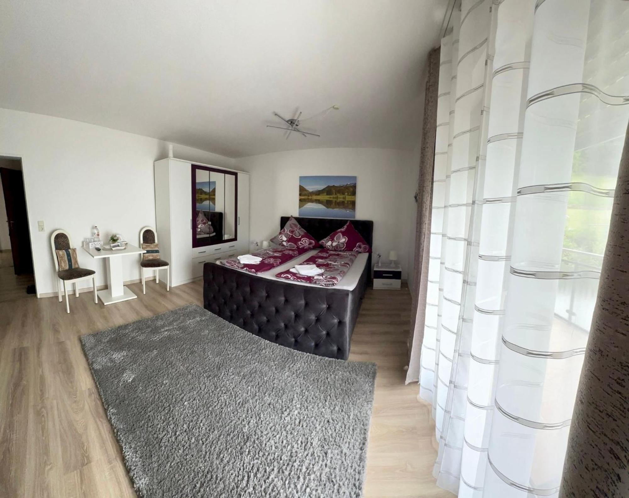 Haus Am Burghain Naumburg  Екстериор снимка